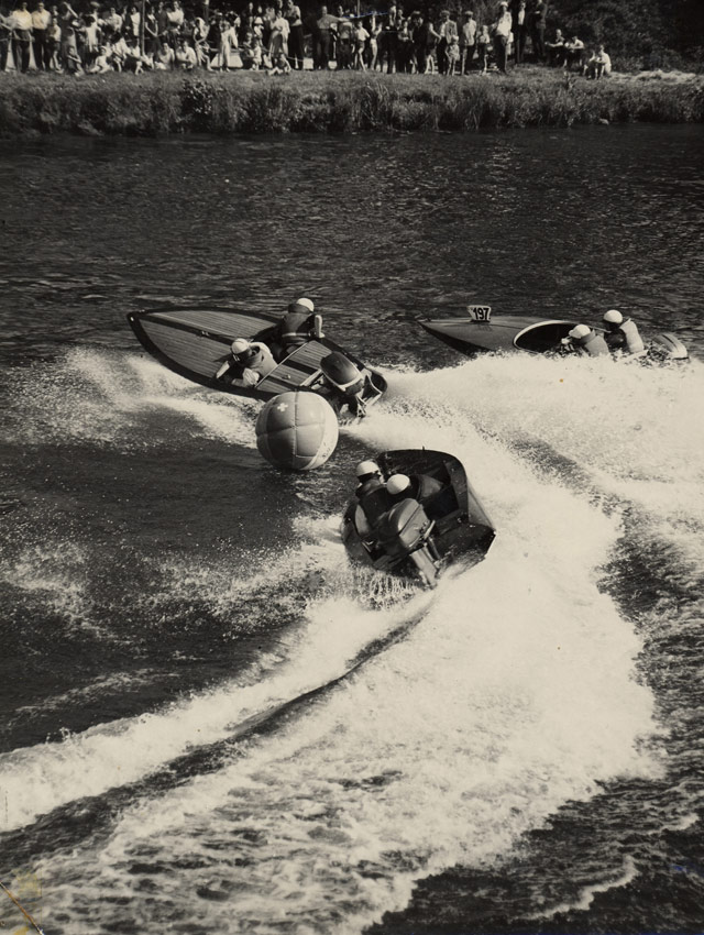 Foto eines Rennbotes Henry Jeanneau aus dem Jahr 1957