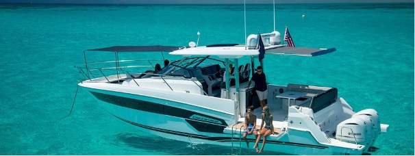 Foto des Jeanneau Cap Camerat 12.5 WA Motorbootes