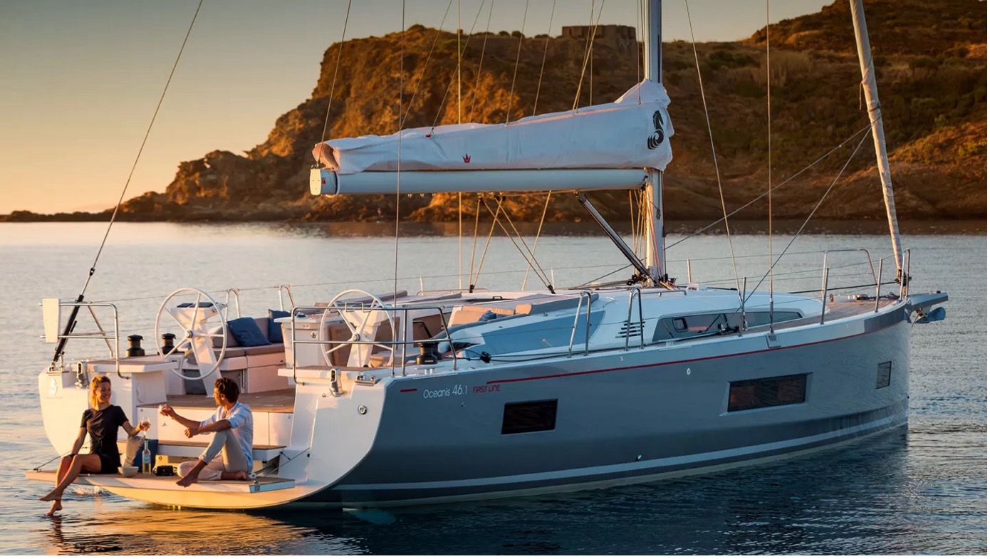 Foto einer vor Anker liegenden Bénéteau Oceanis 46.1 Segelyacht