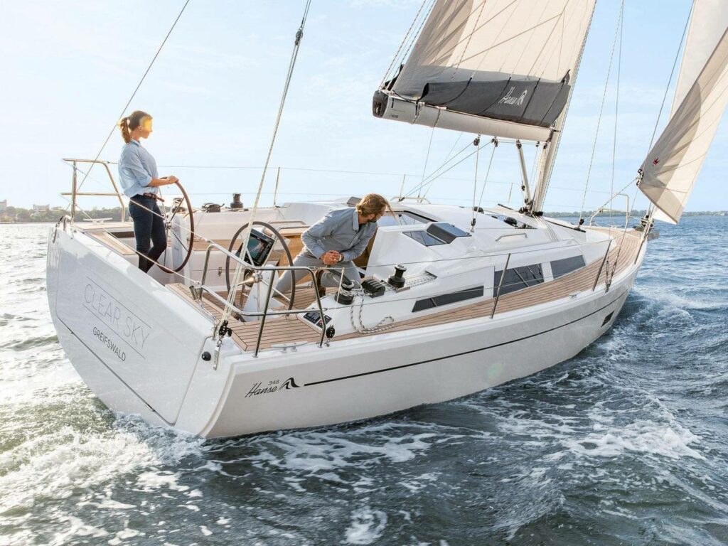 Foto einer Hanse 348 auf Am-Wind-Kurs in der dänischen Südsee